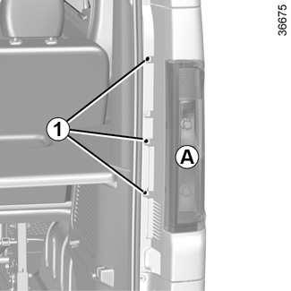 E-GUIDE.RENAULT.COM / Trafic-3 / Achten Sie auf Ihr Fahrzeug (Leuchten) /  RÜCKLEUCHTEN: Lampenwechsel